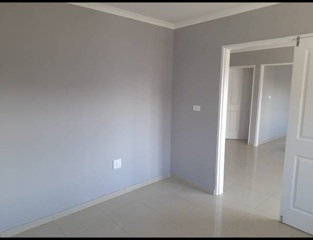 3 BEDROOM APARTMENT FOR SALE IN FAIRBREEZE